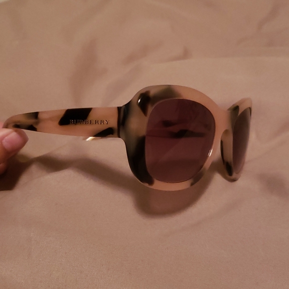 burberry sunglasses tortoise